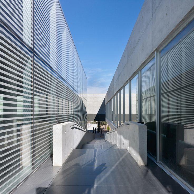 <p>Building Solutions.<br>Engineered as One.</p>